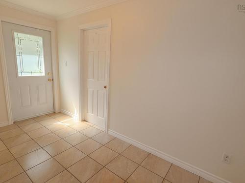 21 Lakeview Road, Hemford, NS - Indoor Photo Showing Other Room