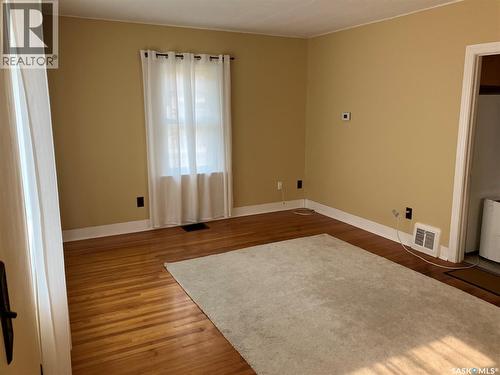 230 6Th Avenue W, Assiniboia, SK - Indoor Photo Showing Other Room