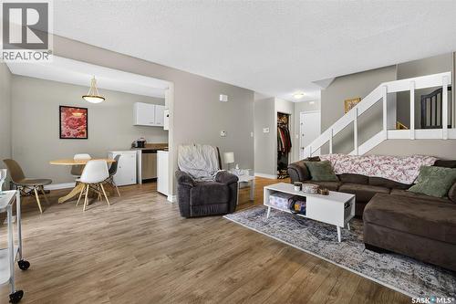 J 4216 Castle ROAD  Regina, SK S4S 4W1