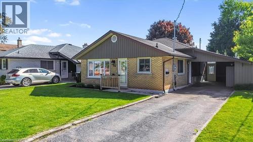 35 WEICHEL Street  Kitchener, ON N2M 2A7