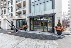 428 - 2 OLD MILL DRIVE  Toronto, ON M6S 0A2