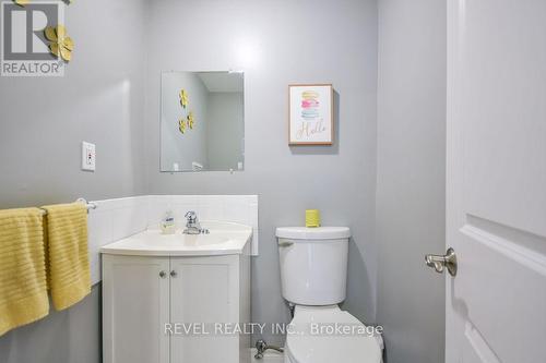 16 Sumac Crescent, Oro-Medonte, ON - Indoor Photo Showing Bathroom