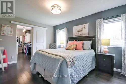 16 Sumac Crescent, Oro-Medonte, ON - Indoor Photo Showing Bedroom
