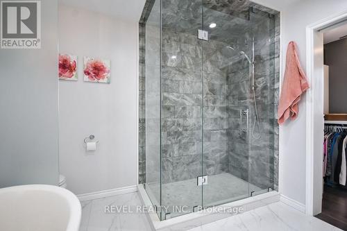 16 Sumac Crescent, Oro-Medonte, ON - Indoor Photo Showing Bathroom