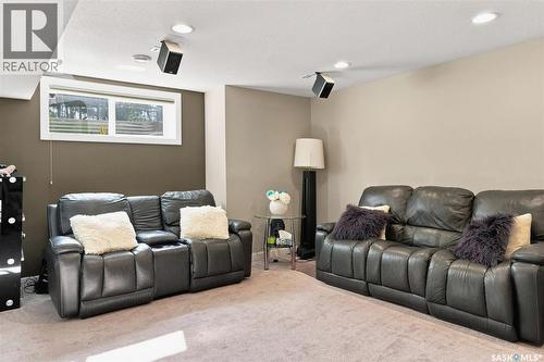 32 215 Hampton Green, Saskatoon, SK - Indoor Photo Showing Living Room