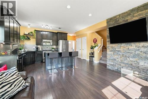32 215 Hampton Green, Saskatoon, SK - Indoor Photo Showing Kitchen With Upgraded Kitchen