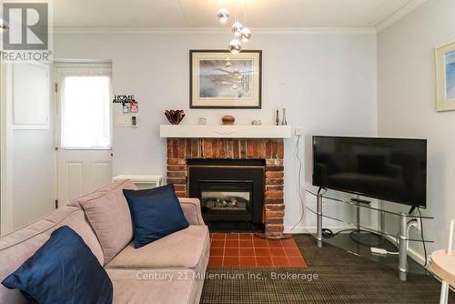 6 - 15 DAWSON DRIVE , Collingwood, Ontario L9Y 5B4 4