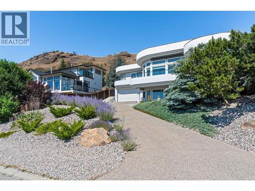 Newly landscaped low maintenance yard and extended driveway. - 759 Middleton Way, Coldstream, BC - Outdoor