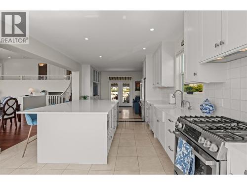 759 Middleton Way, Coldstream, BC - Indoor Photo Showing Kitchen