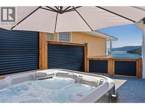 759 Middleton Way, Coldstream, BC - Outdoor With Exterior