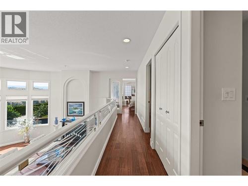 759 Middleton Way, Coldstream, BC - Indoor Photo Showing Other Room