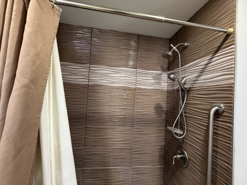 Salle de bains - 15 2E Avenue E., Paspébiac, QC - Indoor