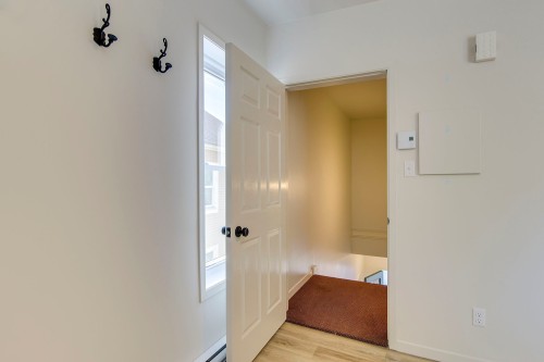 Hall d'entrée/Vestibule - 22Z Rue Principale N., Sutton, QC - Indoor Photo Showing Other Room