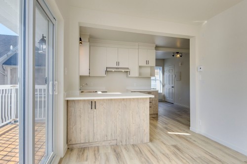 Salle à manger - 22Z Rue Principale N., Sutton, QC - Indoor Photo Showing Kitchen
