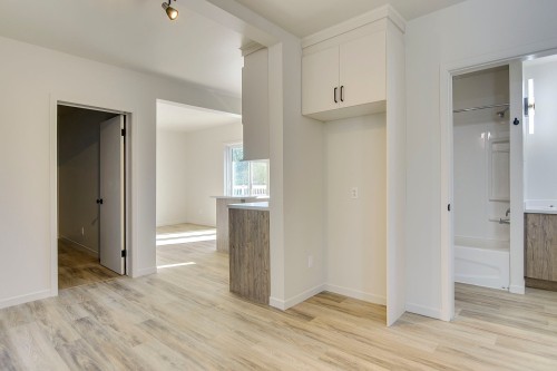 Vue d'ensemble - 22Z Rue Principale N., Sutton, QC - Indoor Photo Showing Other Room