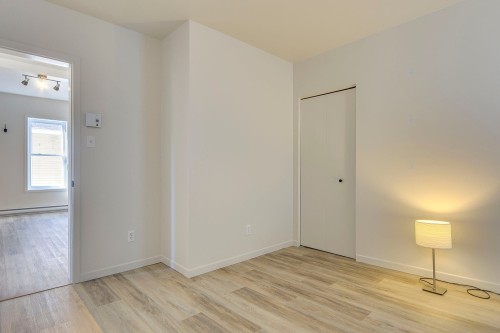 Chambre à coucher principale - 22Z Rue Principale N., Sutton, QC - Indoor Photo Showing Other Room