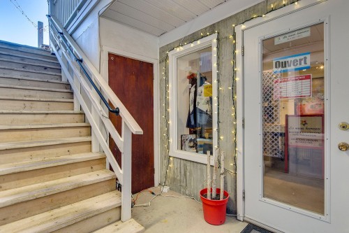 Escalier - 22Z Rue Principale N., Sutton, QC - Indoor Photo Showing Other Room