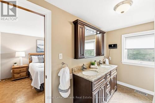 32 Jacobsen Boulevard, Scugog, ON - Indoor Photo Showing Bathroom
