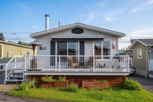 308 Ch. des Habitations-des-Monts  Saint-Sauveur, QC J0R 1R3