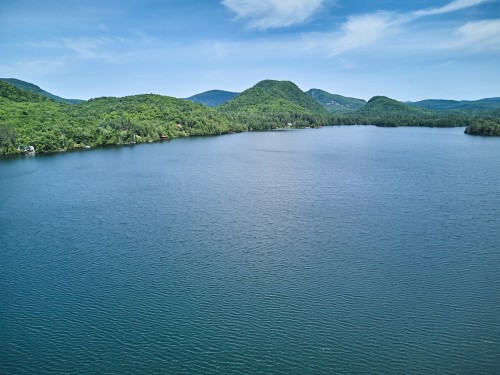 À proximité - Ch. Du Refuge, Lac-Supérieur, QC 