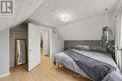 Cozy Character Upstairs - 