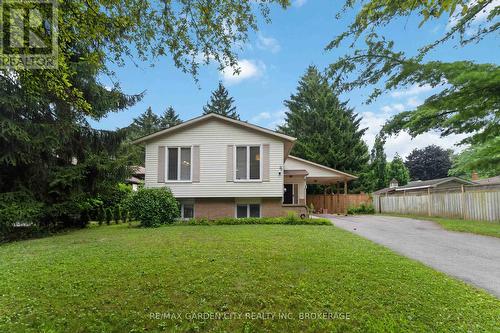 3 FALLINGBROOK DRIVE  Pelham (Fonthill), ON L0S 1E0