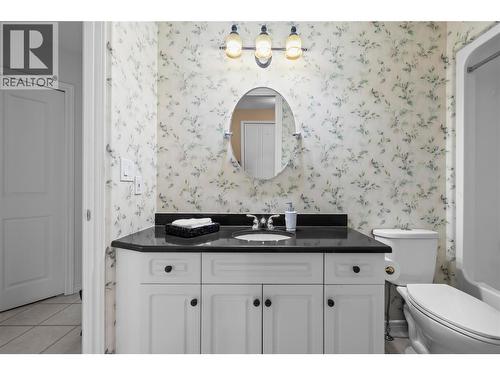 Full Bathroom - 3889 Gallaghers Grange, Kelowna, BC - Indoor Photo Showing Bathroom