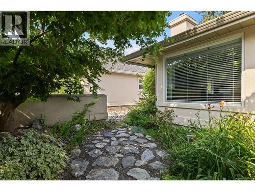 3889 Gallaghers Grange, Kelowna, BC - Outdoor