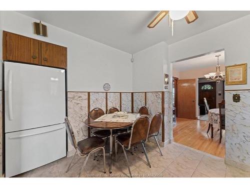 1663 Elsmere, Windsor, ON - Indoor Photo Showing Dining Room