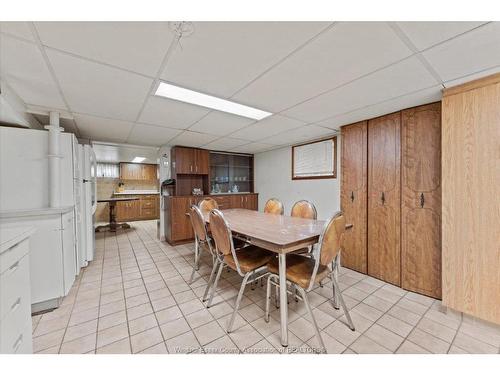 1663 Elsmere, Windsor, ON - Indoor