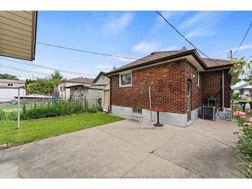 1663 Elsmere, Windsor, ON - Outdoor With Exterior