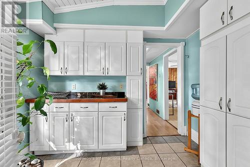 Pantry off the kitchen - 32 Tiny Beaches Road N, Tiny, ON - Indoor