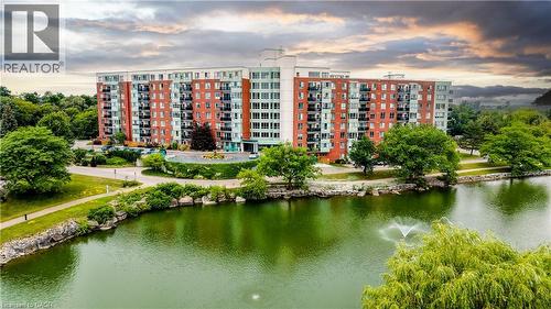 30 BLUE SPRINGS Drive Unit# PH14  Waterloo, ON N2J 4T2