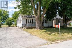 886 OLD GLASS ROAD  Wallaceburg, ON N8A 3S8