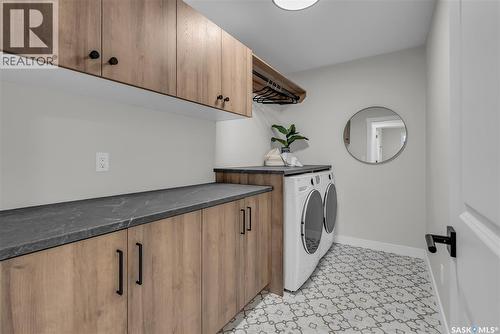 463 Traeger Close, Saskatoon, SK - Indoor Photo Showing Laundry Room