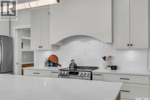 463 Traeger Close, Saskatoon, SK - Indoor Photo Showing Kitchen With Upgraded Kitchen