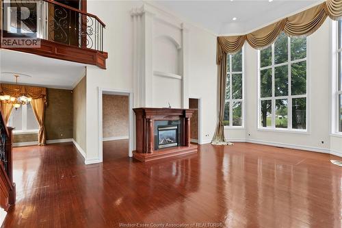 1585 Stoneybrook Crescent, Windsor, ON - Indoor With Fireplace