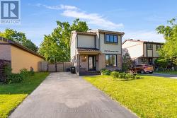 242 BROWNING TRAIL  Barrie, ON L4N 5C1