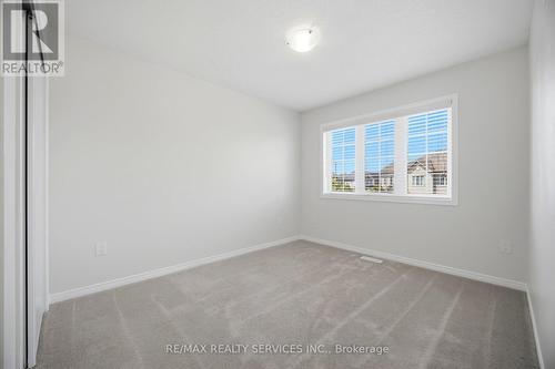 250 Esther Crescent, Thorold, ON - Indoor Photo Showing Other Room