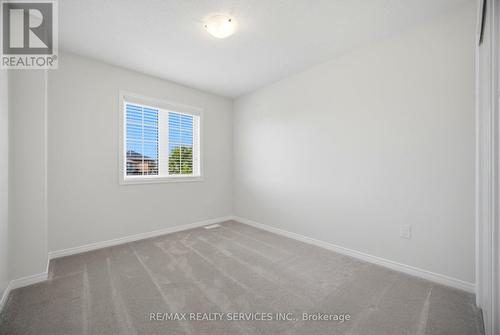 250 Esther Crescent, Thorold, ON - Indoor Photo Showing Other Room