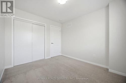 250 Esther Crescent, Thorold, ON - Indoor Photo Showing Other Room