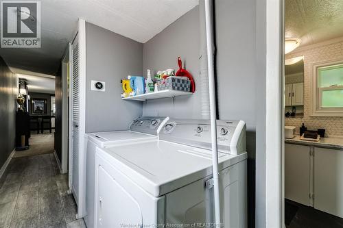 105 Brooks Boulevard, Lakeshore, ON - Indoor Photo Showing Laundry Room