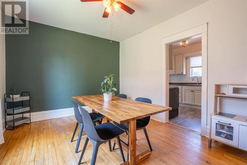 31 St. George'S Ave E, Sault Ste. Marie, ON - Indoor Photo Showing Dining Room