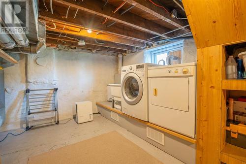 31 St. George'S Ave E, Sault Ste. Marie, ON - Indoor Photo Showing Laundry Room