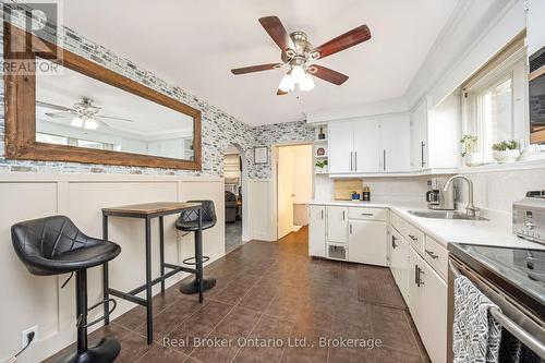 175 Stevenson Street S, Guelph (St. Patrick'S Ward), ON - Indoor Photo Showing Kitchen