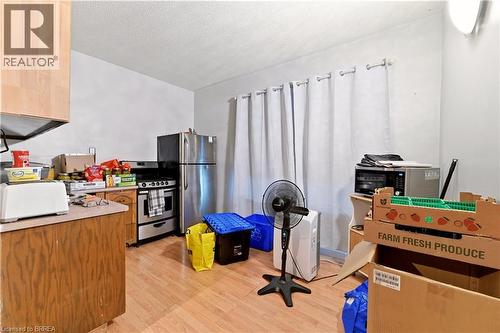 13 Usher Street, Brantford, ON - Indoor