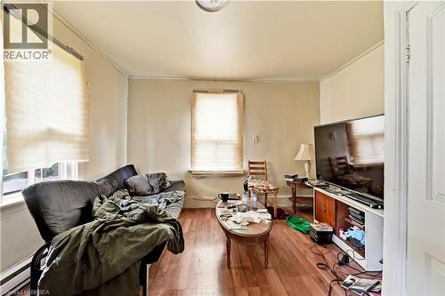 13 Usher Street, Brantford, ON - Indoor Photo Showing Living Room