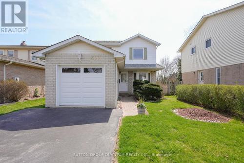 1900 Carrera Court, Mississauga, ON - Outdoor With Facade