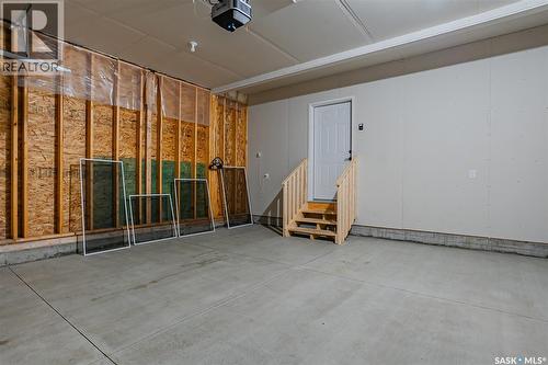 65 651 Dubois Crescent, Saskatoon, SK - Indoor Photo Showing Garage