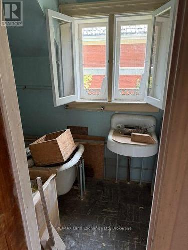 98 Trafalgar Street, Goderich (Goderich (Town)), ON - Indoor Photo Showing Other Room
